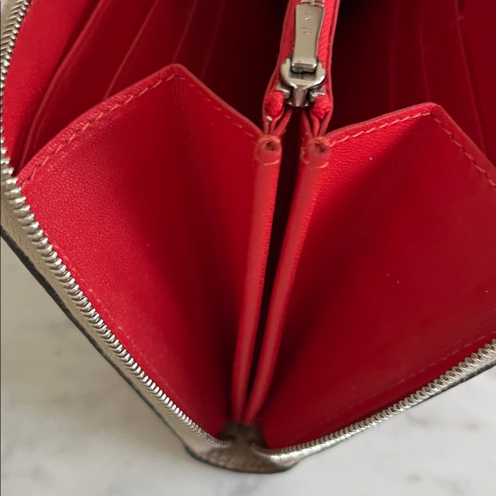 Celine Large Multifunction Wallet in Dune - Picture 9 of 11
